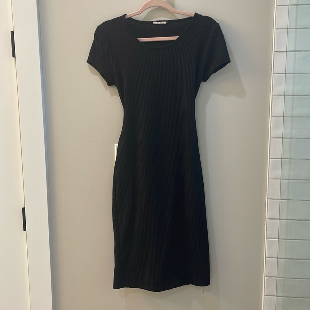 Rae Republic Black Dress with belt on the back size M
